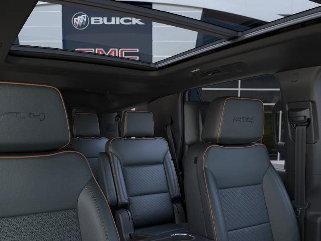 2025 GMC Yukon Vehicle Photo in PUYALLUP, WA 98371-4149