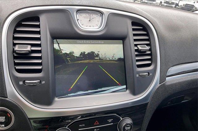 2019 Chrysler 300 Vehicle Photo in INDEPENDENCE, MO 64055-1314