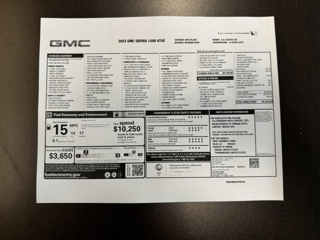 2023 GMC Sierra 1500 Vehicle Photo in LEOMINSTER, MA 01453-2952