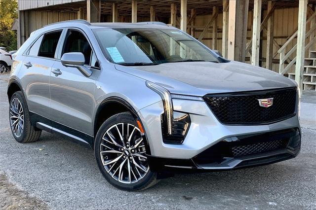 2025 Cadillac XT4 Vehicle Photo in KANSAS CITY, MO 64114-4545