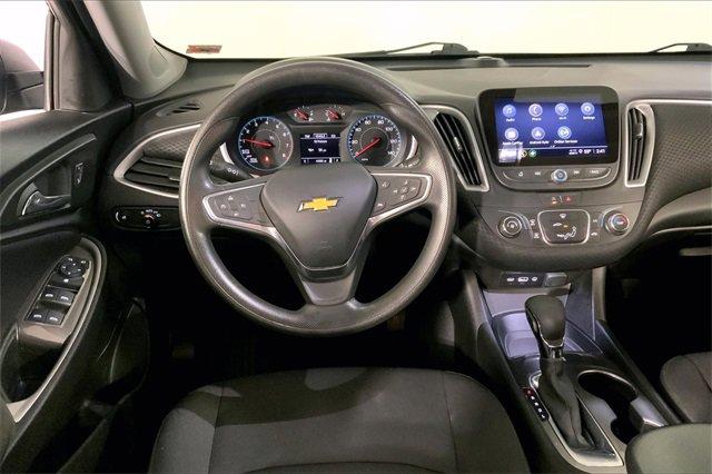 2022 Chevrolet Malibu Vehicle Photo in INDEPENDENCE, MO 64055-1314