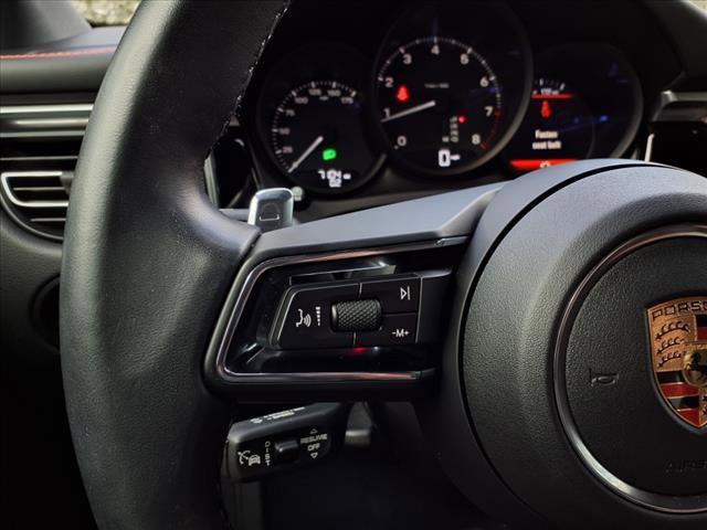 2024 Porsche Macan Vehicle Photo in SAN ANTONIO, TX 78230-1001