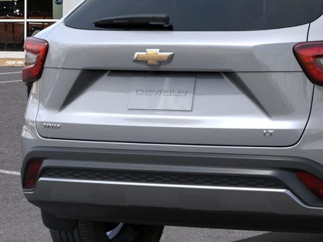 2025 Chevrolet Trax Vehicle Photo in MOON TOWNSHIP, PA 15108-2571