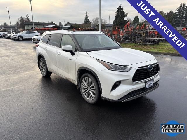 2021 Toyota Highlander Vehicle Photo in Puyallup, WA 98371