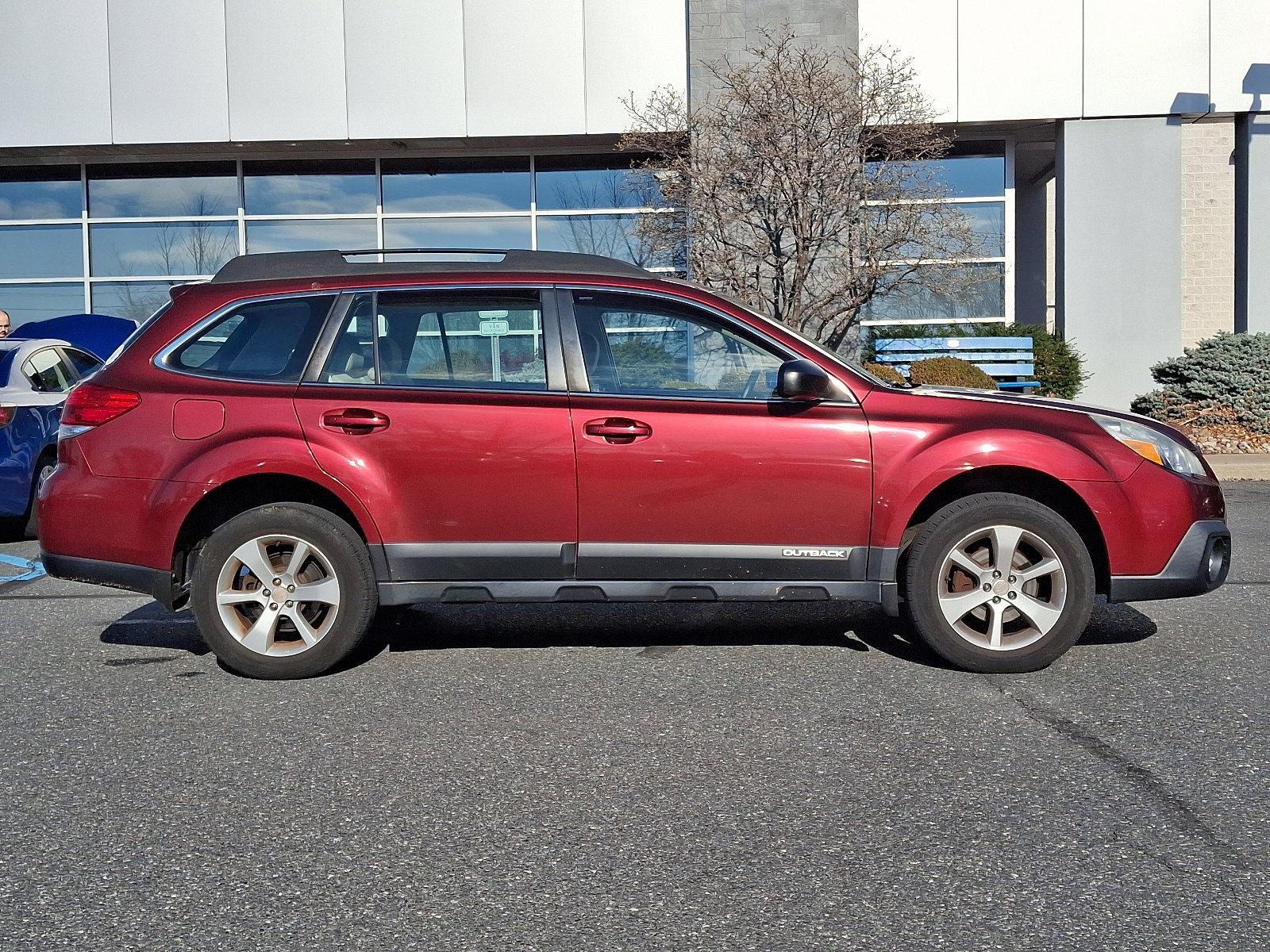 2014 Subaru Outback Vehicle Photo in BETHLEHEM, PA 18017