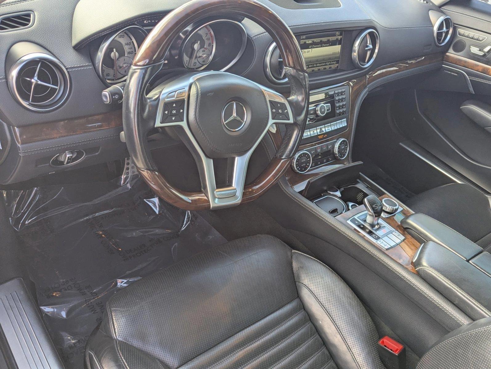 2014 Mercedes-Benz SL-Class Vehicle Photo in Delray Beach, FL 33444