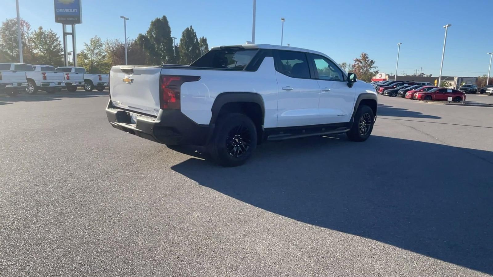 2024 Chevrolet Silverado EV Vehicle Photo in BENTONVILLE, AR 72712-4322