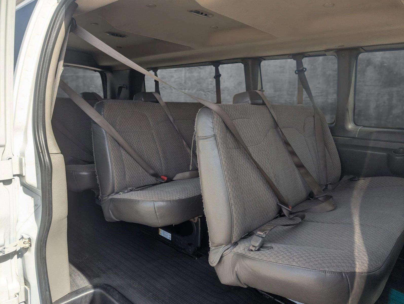 2018 GMC Savana Passenger Vehicle Photo in Corpus Christi, TX 78415