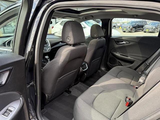 2022 Chevrolet Malibu Vehicle Photo in CHICOPEE, MA 01020-5001