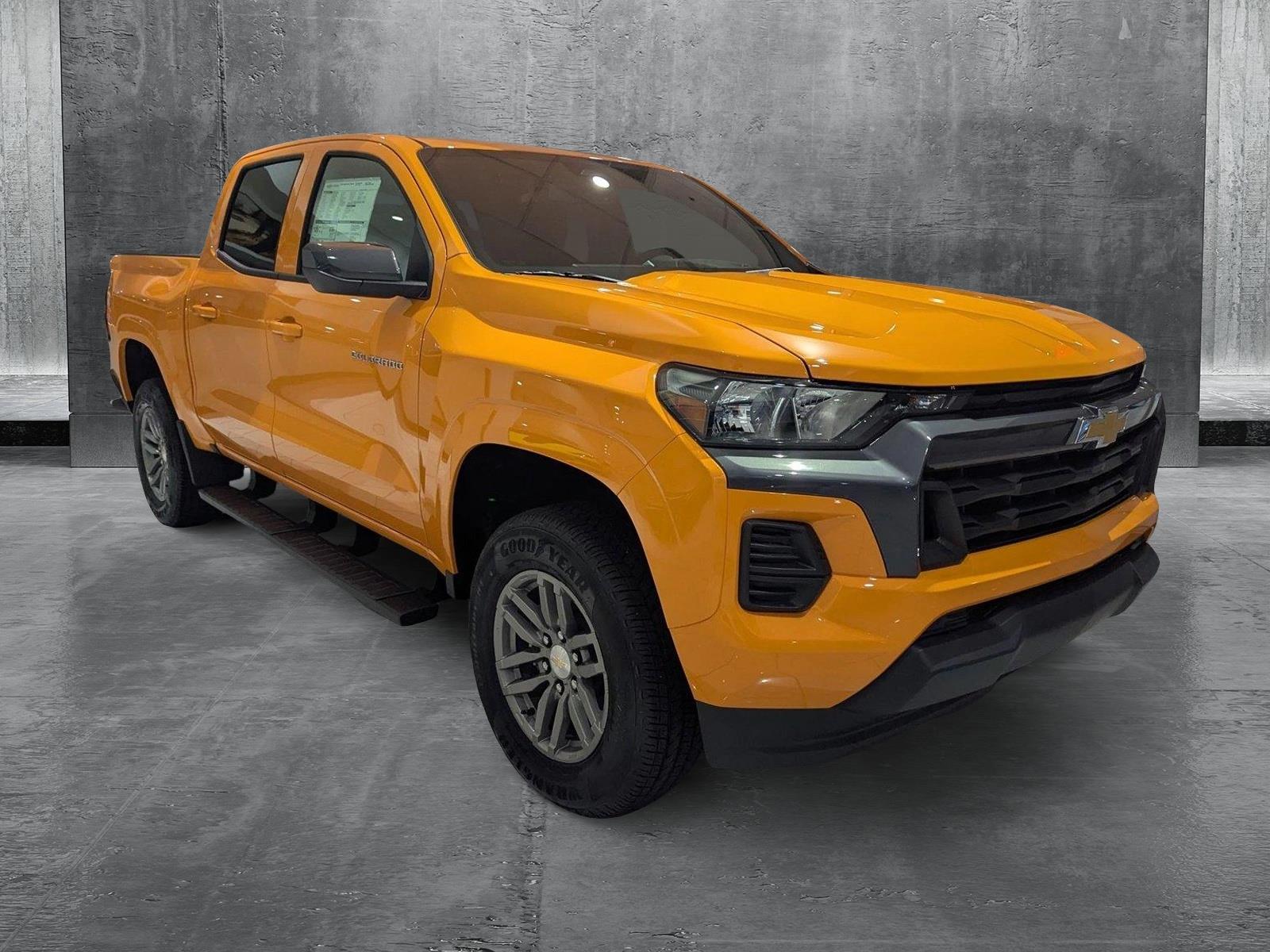 2025 Chevrolet Colorado Vehicle Photo in GREENACRES, FL 33463-3207