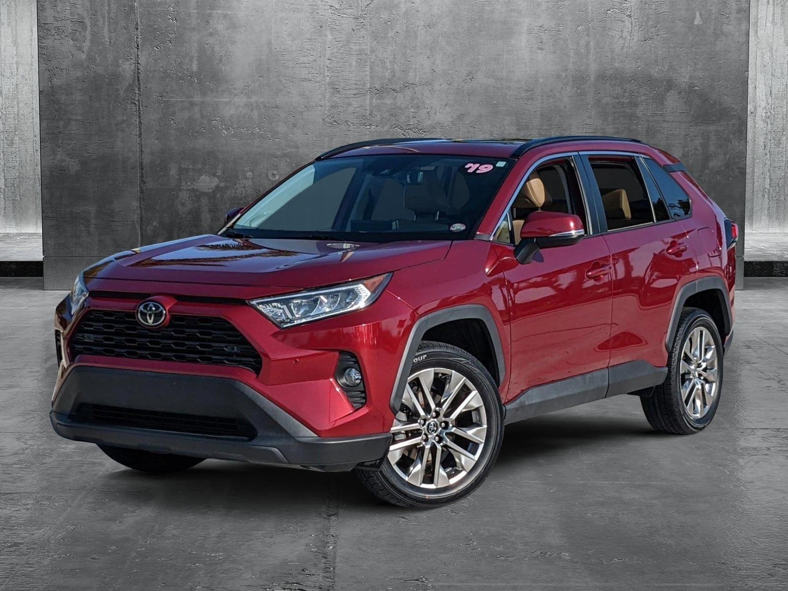 2019 Toyota RAV4 Vehicle Photo in Davie, FL 33331