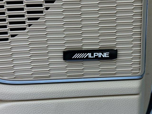2022 Jeep Grand Cherokee L Vehicle Photo in Doylsetown, PA 18901