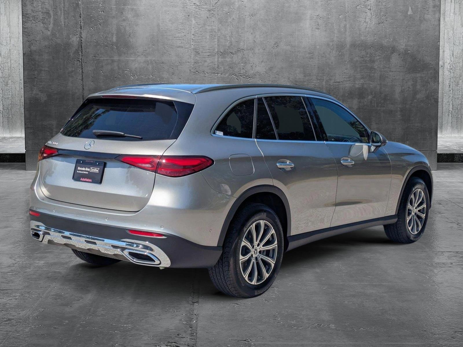 2024 Mercedes-Benz GLC Vehicle Photo in Sarasota, FL 34231
