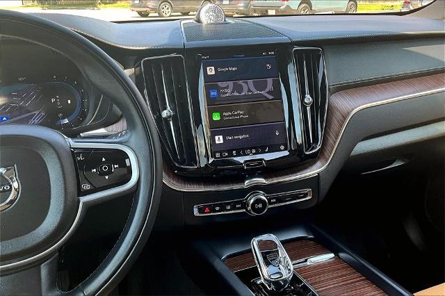 2022 Volvo XC60 Vehicle Photo in Houston, TX 77007