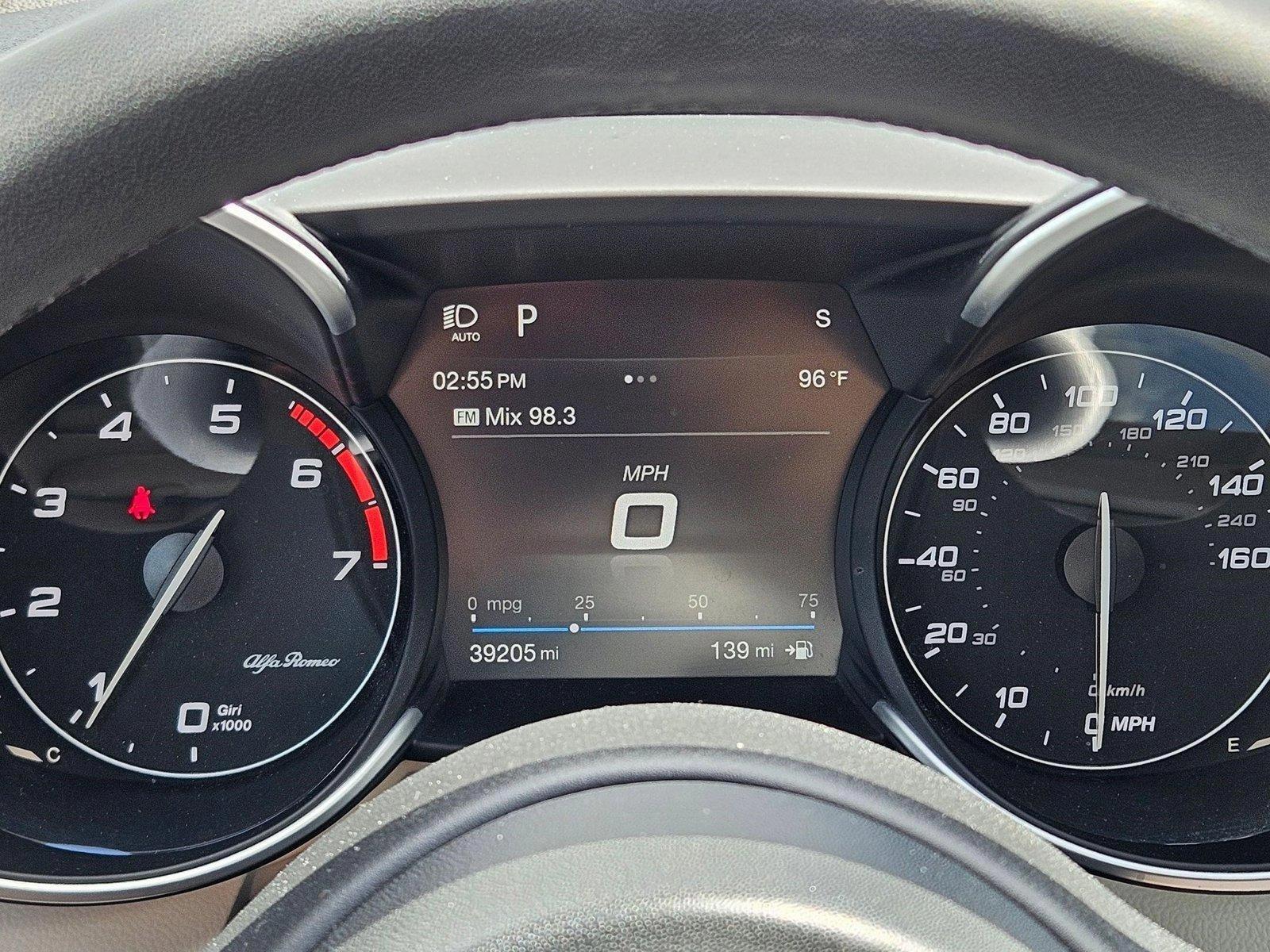 2019 Alfa Romeo Giulia Vehicle Photo in Pembroke Pines , FL 33027