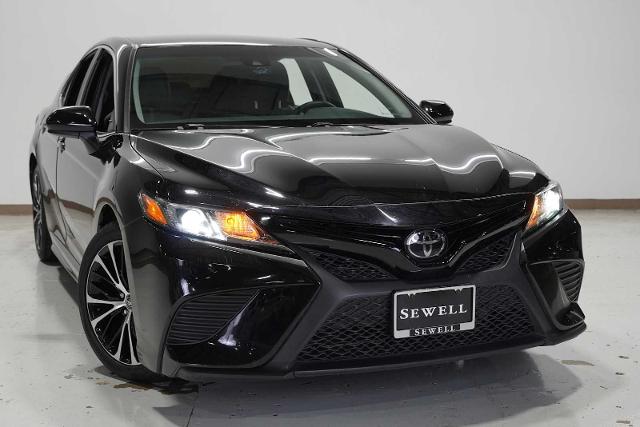 2018 Toyota Camry Vehicle Photo in GRAPEVINE, TX 76051