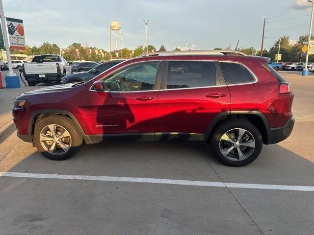 2019 Jeep Cherokee Vehicle Photo in ENGLEWOOD, CO 80113-6708