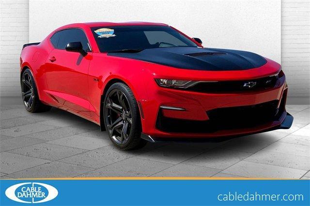 Select 2022 Chevrolet Camaro
