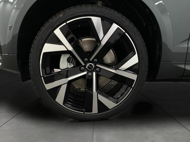 2026 Volvo XC60 Plug-In Hybrid Vehicle Photo in Appleton, WI 54913