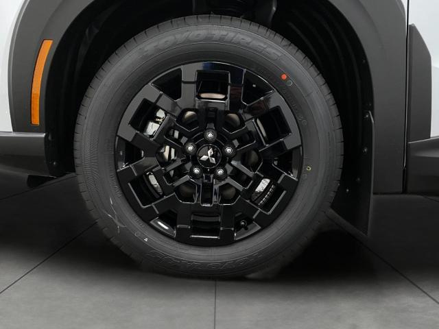 2025 Mitsubishi Outlander Vehicle Photo in Appleton, WI 54913