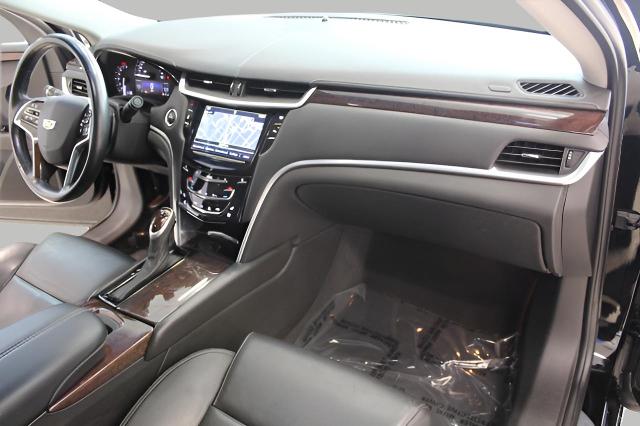 2017 Cadillac XTS Vehicle Photo in Green Bay, WI 54304