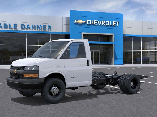 2025 Chevrolet Express Commercial Cutaway Vehicle Photo in TOPEKA, KS 66609-0000