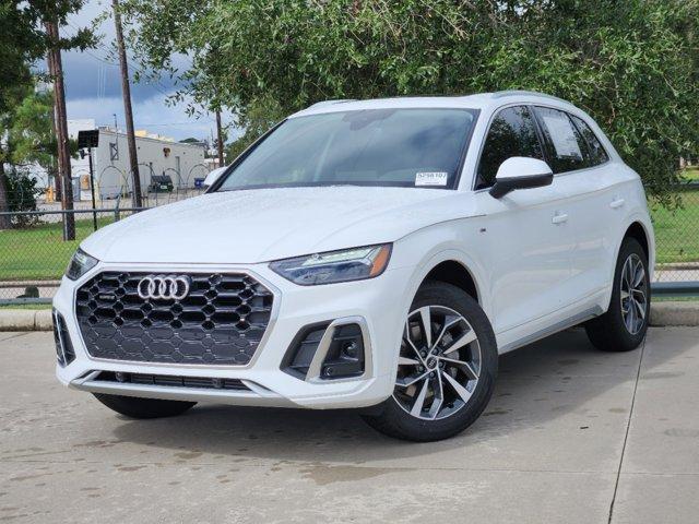 2024 Audi Q5 Vehicle Photo in HOUSTON, TX 77090