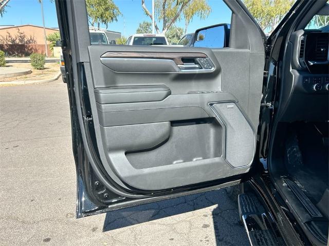 2025 GMC Sierra 1500 Vehicle Photo in GOODYEAR, AZ 85338-1310