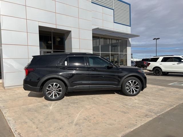 2025 Ford Explorer Vehicle Photo in Winslow, AZ 86047-2439