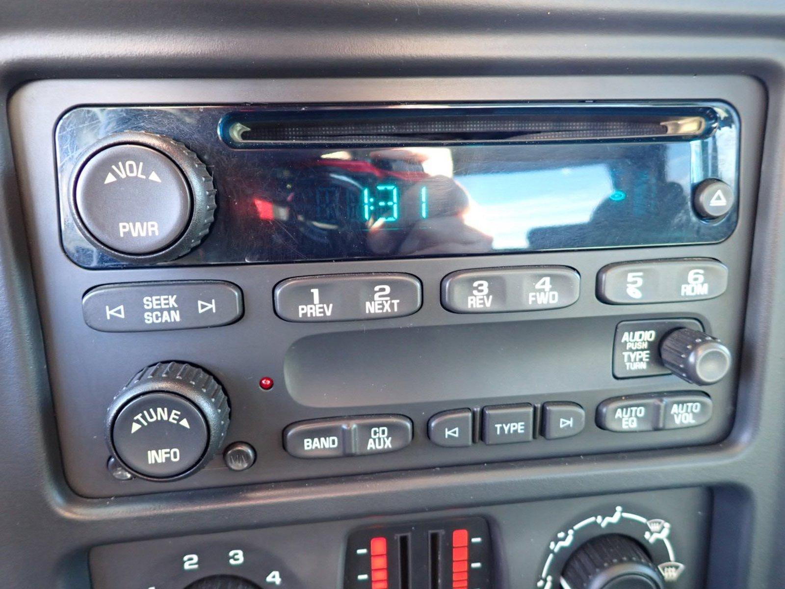 2005 Chevrolet Silverado 3500 Vehicle Photo in DENVER, CO 80221-3610