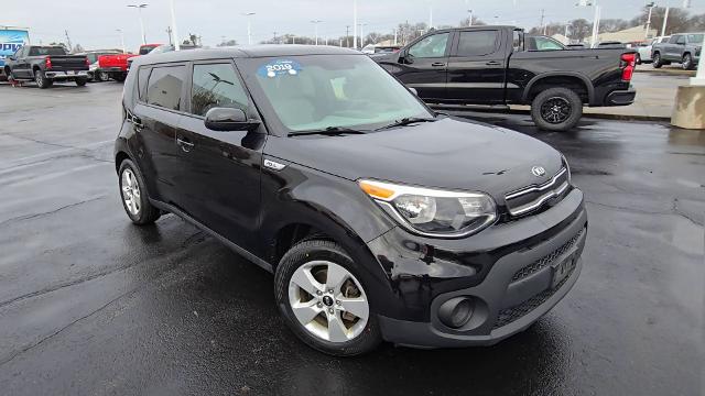 Used 2018 Kia Soul Base with VIN KNDJN2A29J7903631 for sale in Columbus, OH