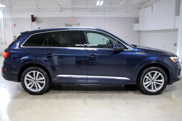 2025 Audi Q7 Vehicle Photo in SUGAR LAND, TX 77478