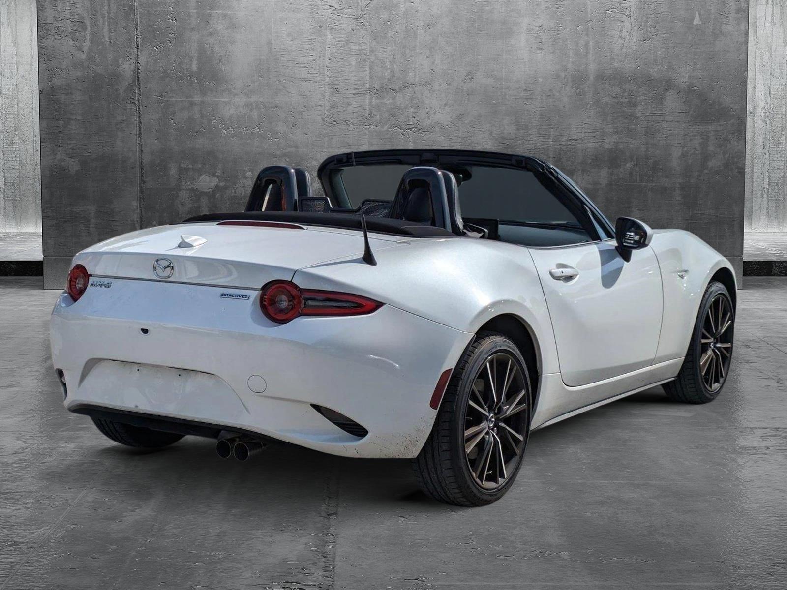 2024 Mazda MX-5 Miata Vehicle Photo in GREENACRES, FL 33463-3207