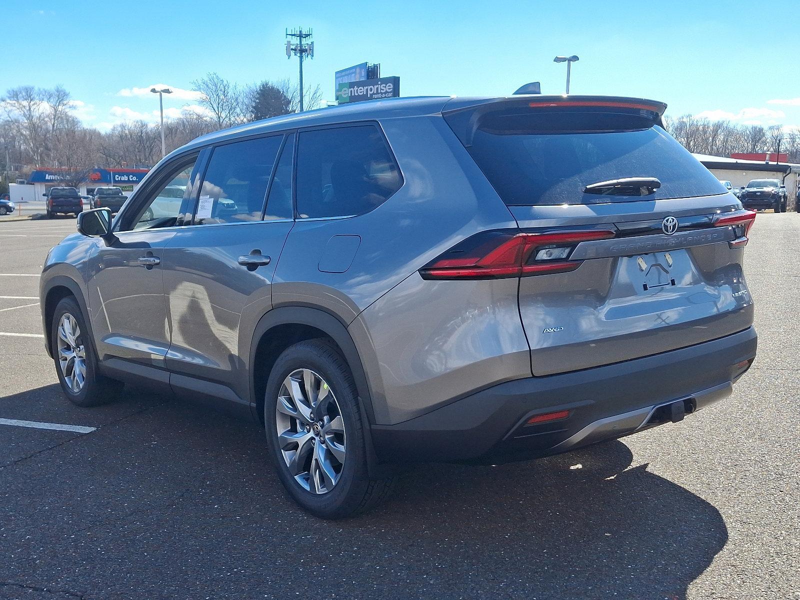 2025 Toyota Grand Highlander Vehicle Photo in Trevose, PA 19053