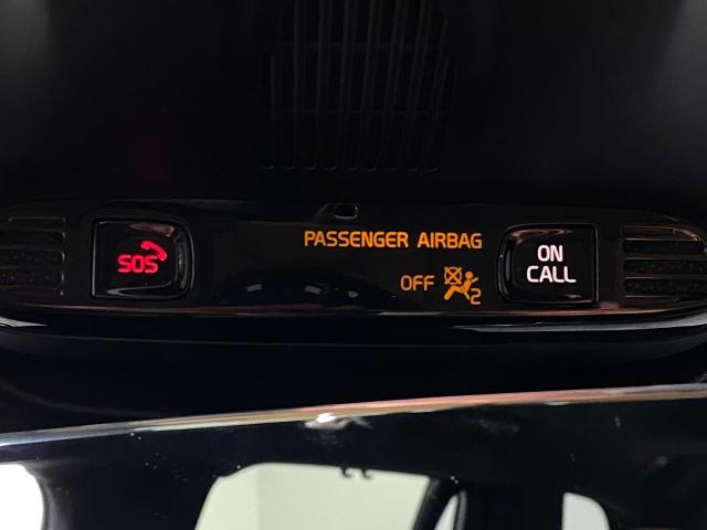 2022 Volvo XC90 Vehicle Photo in Appleton, WI 54913