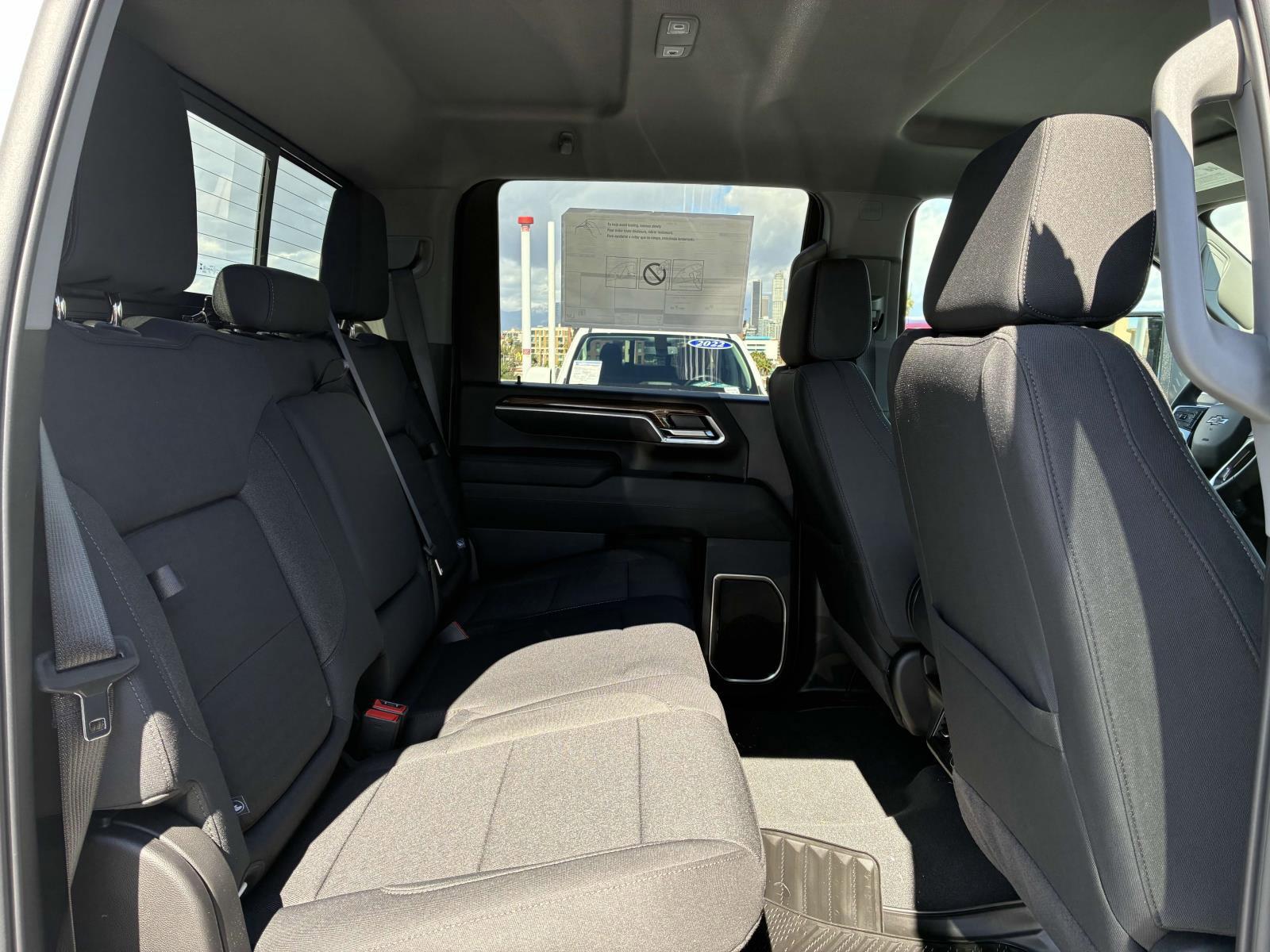 2025 Chevrolet Silverado 2500 HD Vehicle Photo in LOS ANGELES, CA 90007-3794