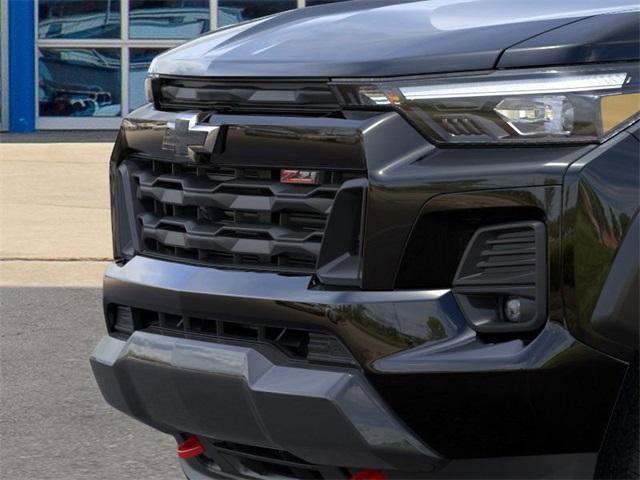 2024 Chevrolet Colorado Vehicle Photo in ENGLEWOOD, CO 80113-6708