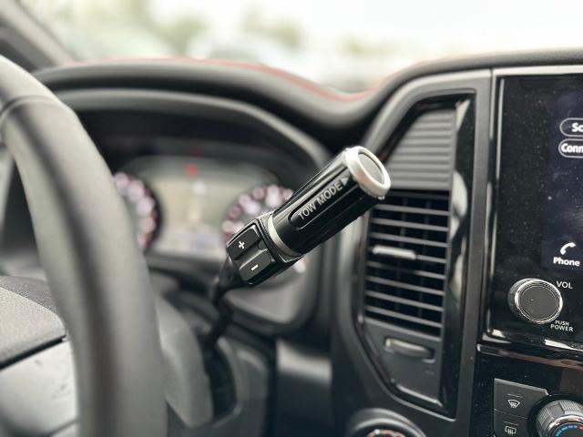 2024 Nissan Titan Vehicle Photo in San Antonio, TX 78230