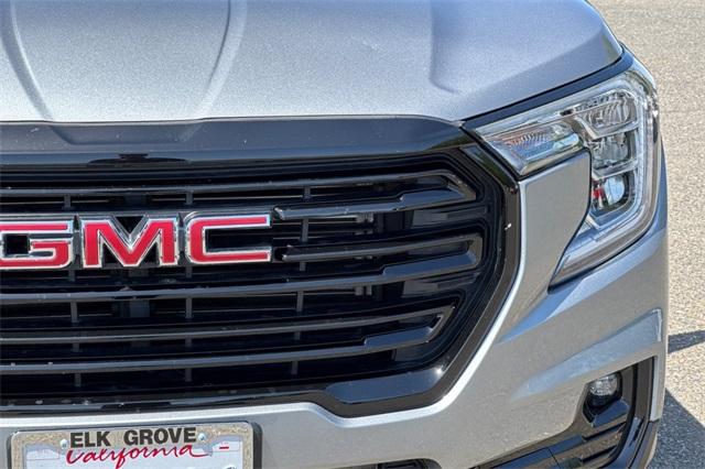 2023 GMC Terrain Vehicle Photo in ELK GROVE, CA 95757-8703