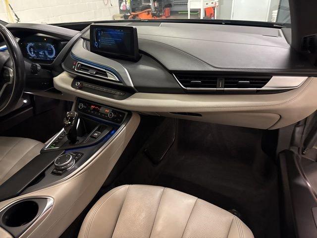 2015 BMW i8 Vehicle Photo in MEDINA, OH 44256-9631