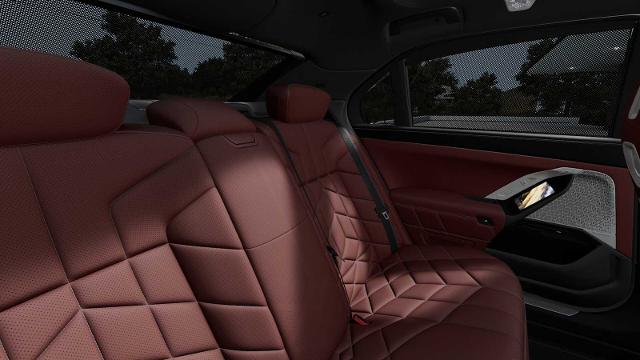 2025 BMW 760i xDrive Vehicle Photo in GRAPEVINE, TX 76051
