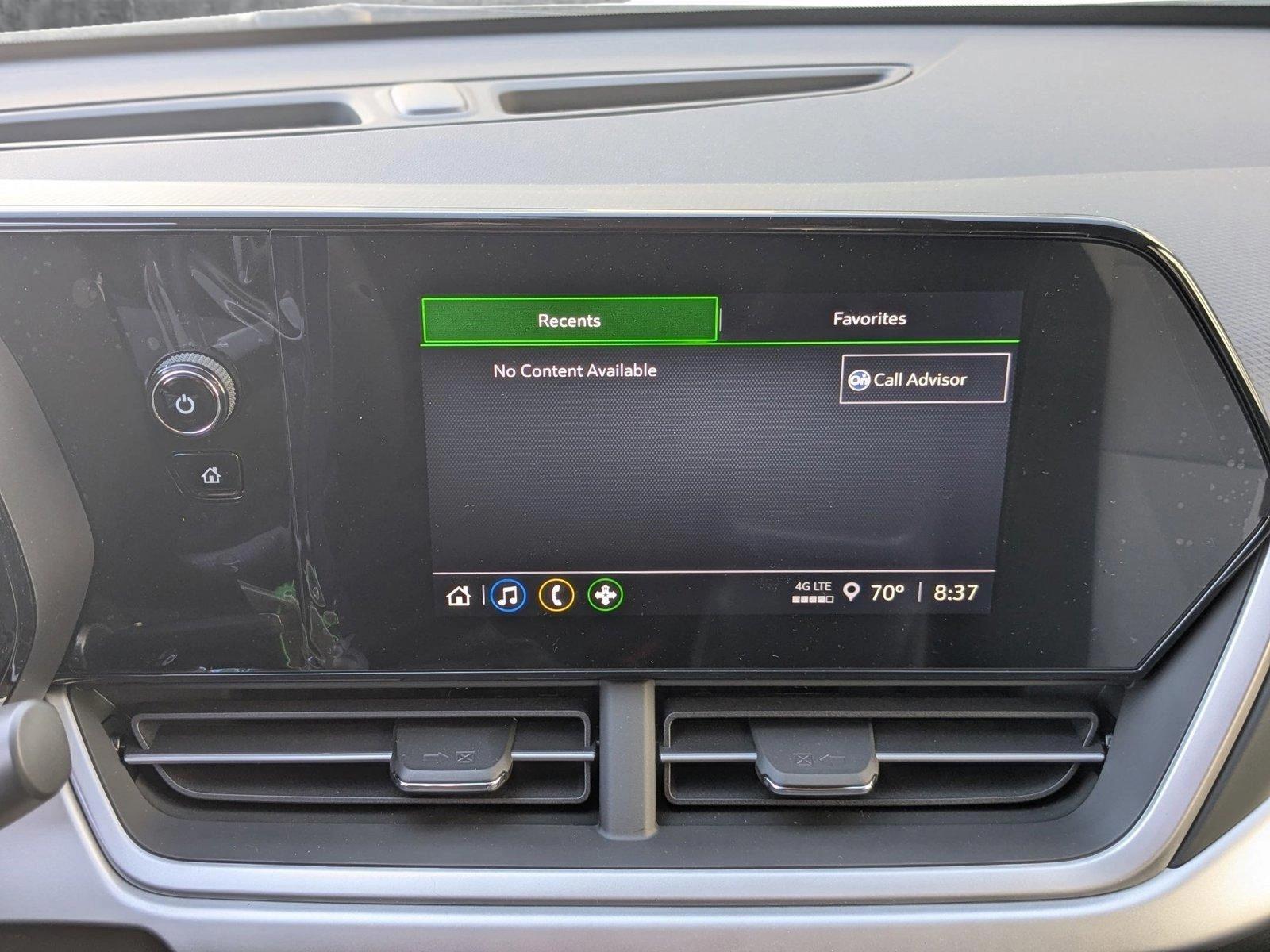 2025 Chevrolet Trax Vehicle Photo in VALENCIA, CA 91355-1705