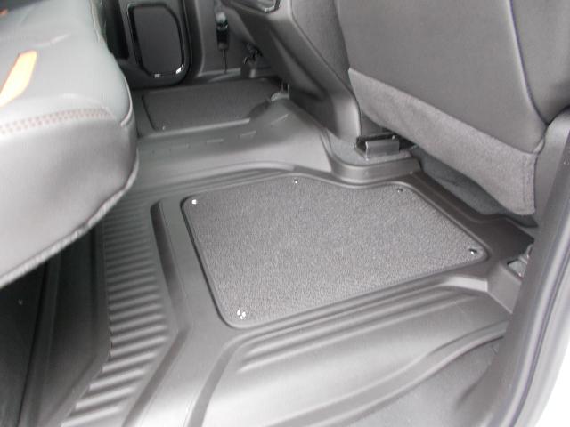 2025 GMC Sierra 2500 HD Vehicle Photo in LOWELL, MA 01852-4336