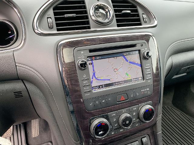 2017 Buick Enclave Vehicle Photo in MOON TOWNSHIP, PA 15108-2571