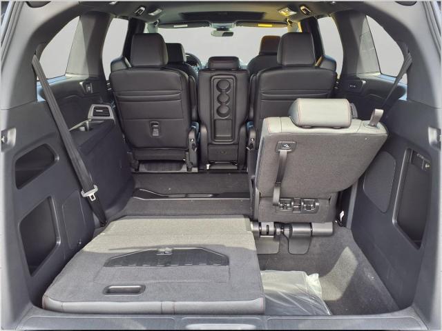 2025 Honda Odyssey Vehicle Photo in Oshkosh, WI 54904