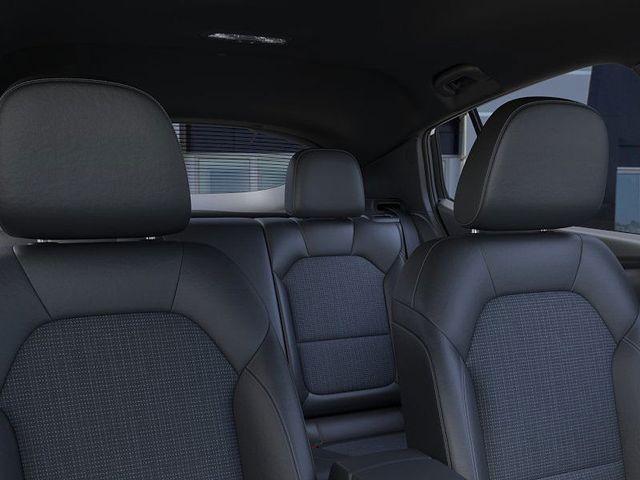 2025 Buick Envista Vehicle Photo in DANBURY, CT 06810-5034