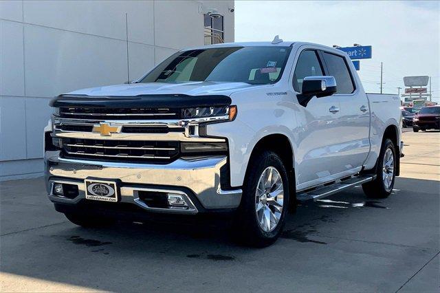 2019 Chevrolet Silverado 1500 Vehicle Photo in TOPEKA, KS 66609-0000