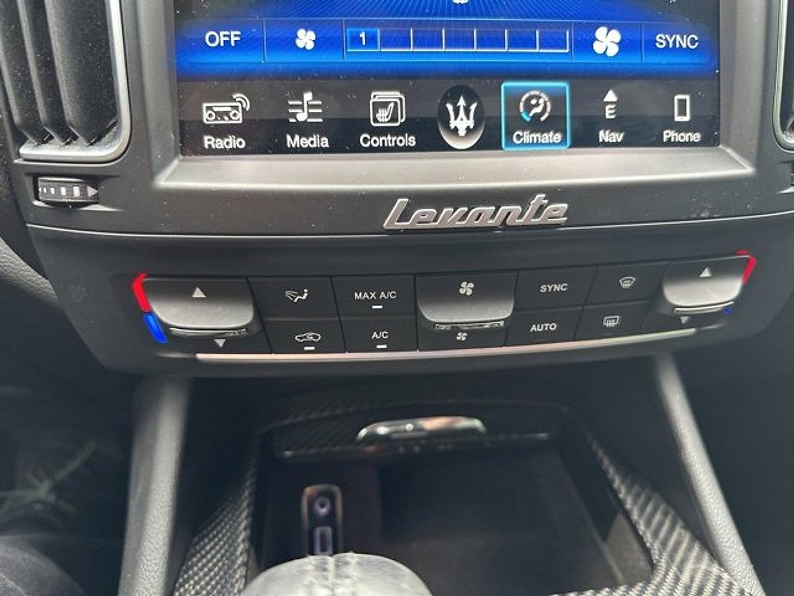 2017 Maserati Levante Vehicle Photo in Willow Grove, PA 19090