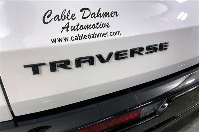 2024 Chevrolet Traverse Vehicle Photo in KANSAS CITY, MO 64114-4502