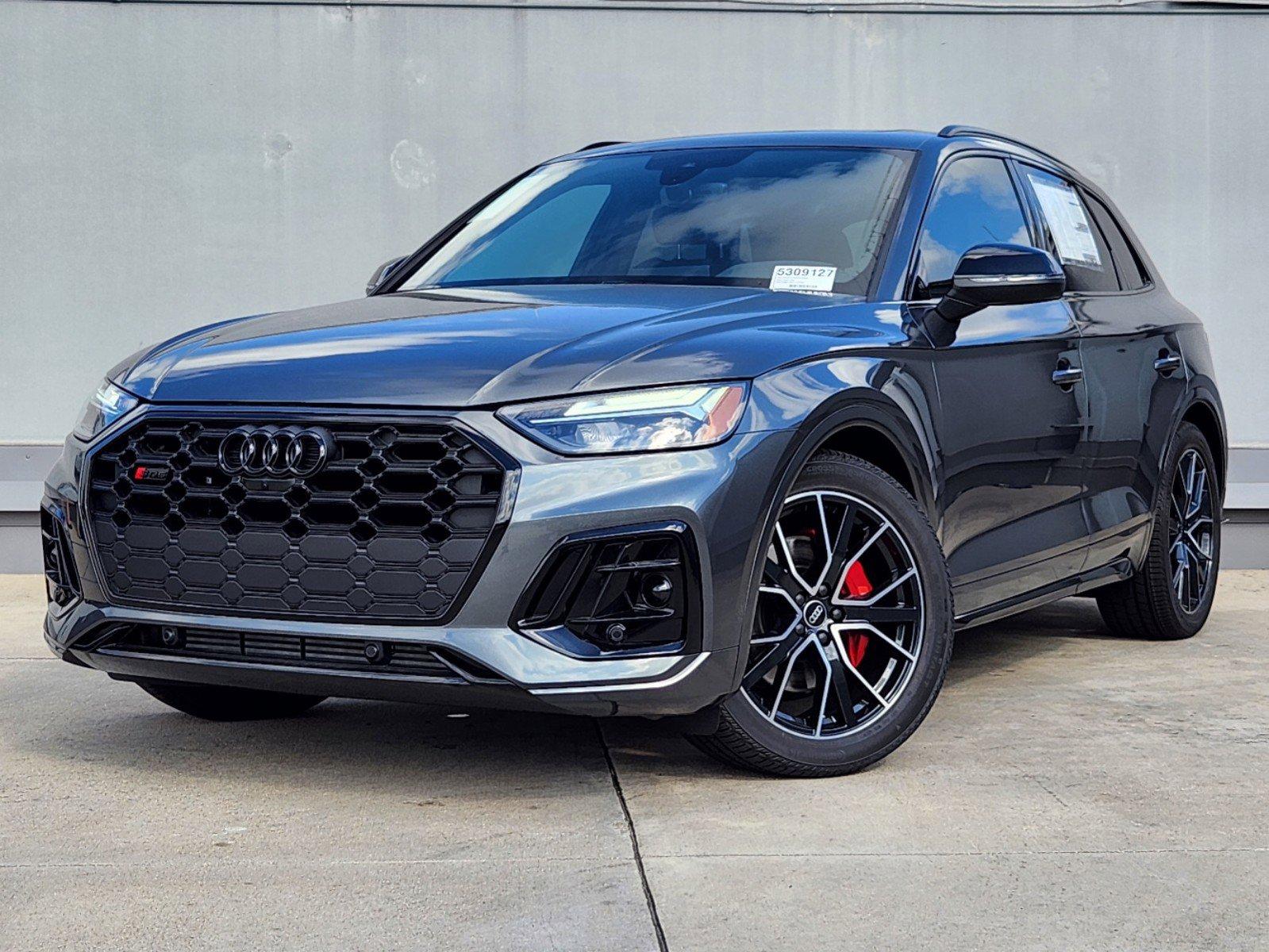 2025 Audi SQ5 Vehicle Photo in SUGAR LAND, TX 77478